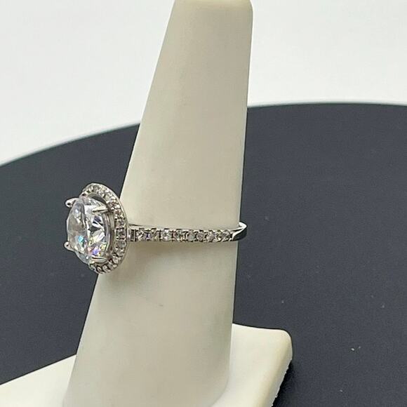 IBB 925 Silver Sparkling Cubic Zirconia Halo Solitaire Accent Ring Sz 7.5 - Picture 6 of 11